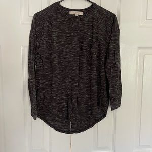 LOFT light weight woman’s gray shirt size medium petite top